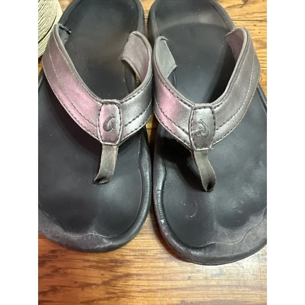 Olukai Size 6.5 M Silver Flip Flop Leather Men Shoes
